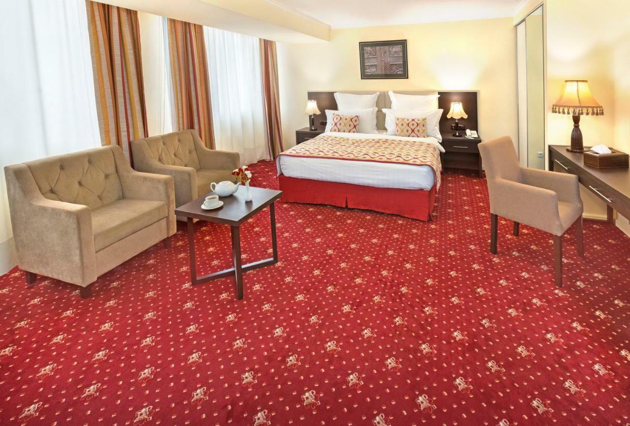 Ani Plaza Hotel Jerevan Eksteriør billede