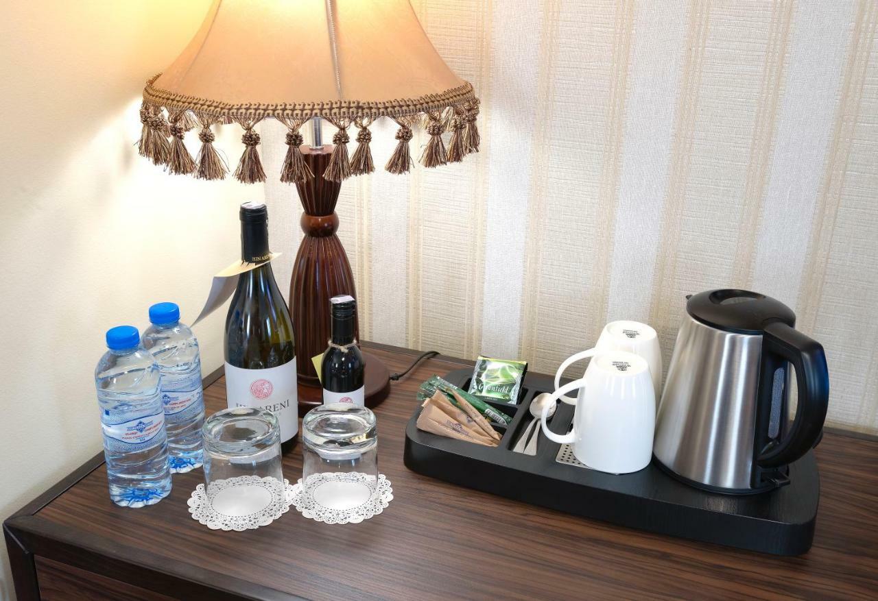 Ani Plaza Hotel Jerevan Eksteriør billede