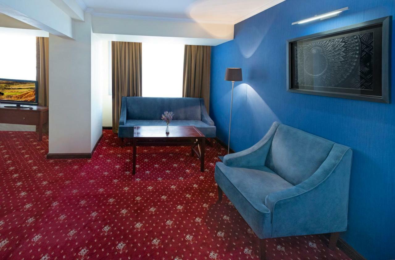 Ani Plaza Hotel Jerevan Eksteriør billede